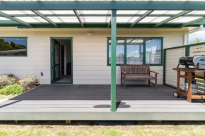 Sunrise Getaway - Rotorua Holiday Home